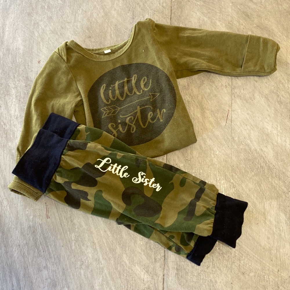 Gently used little sis outfit.